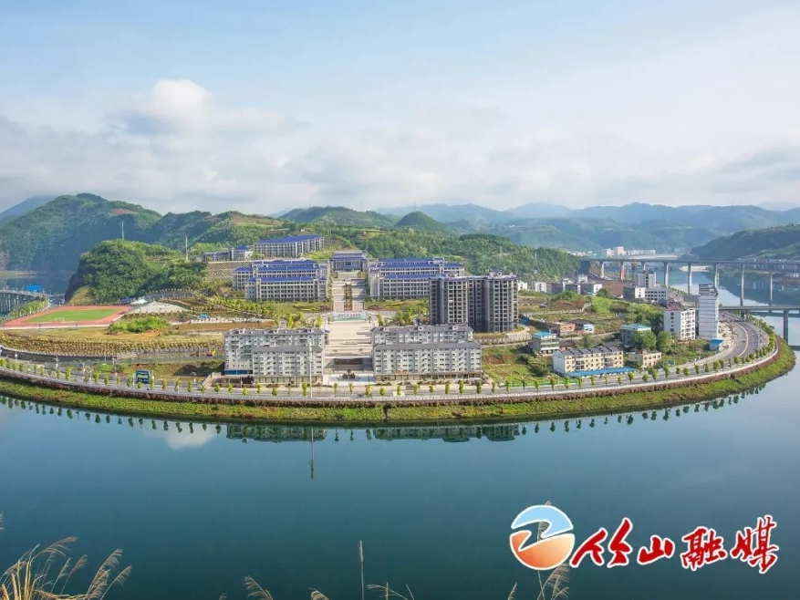 县市场监管综合行政执法大队召开重点工作推进会