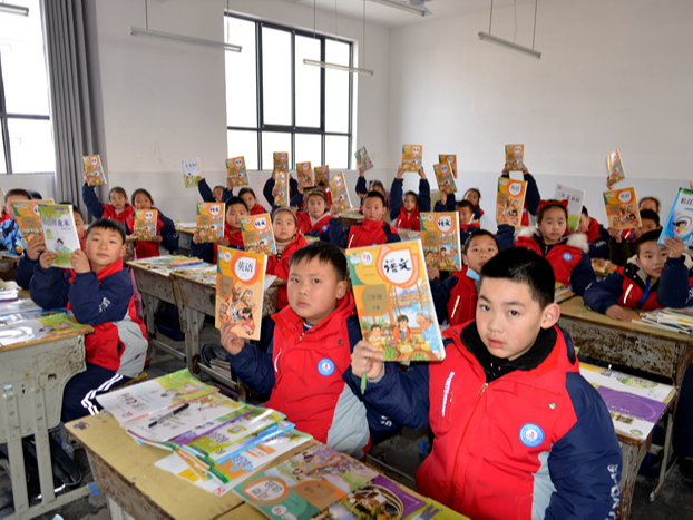 上庸镇九年一贯制学校：开学气象新