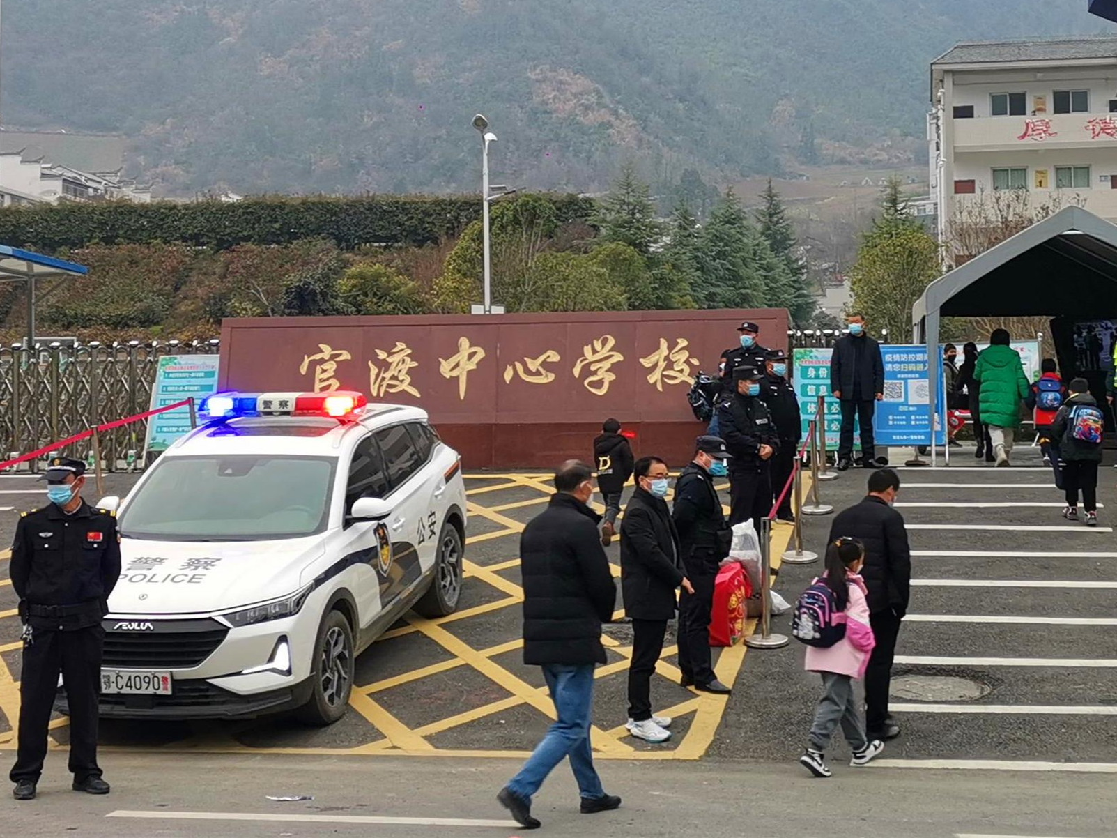 官渡镇中心学校：各学校顺利开学