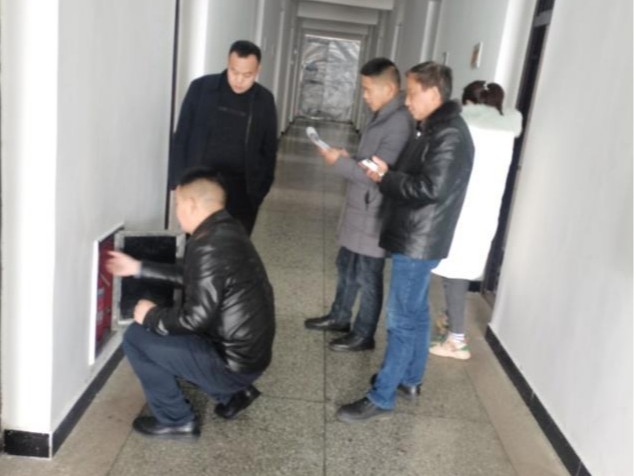 竹山一中：开展安全检查 筑牢安全防线