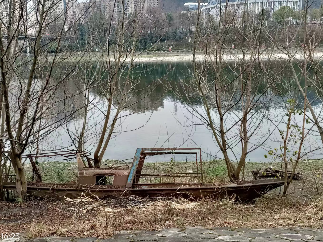 无主船只依法处置公告