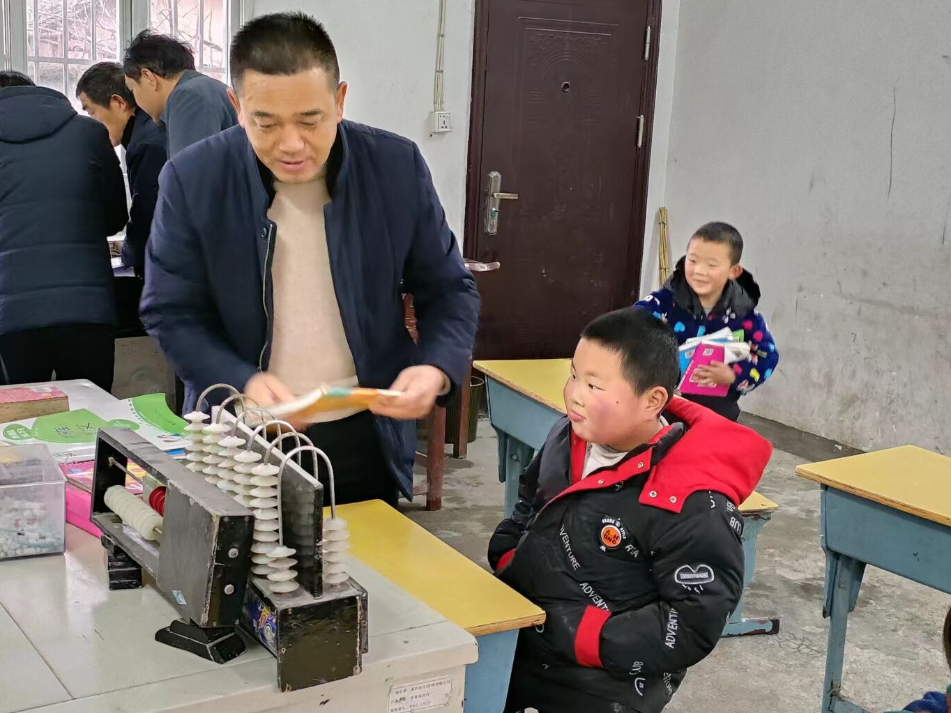 溢水金壶小学：做好开学检查 提升教学质量