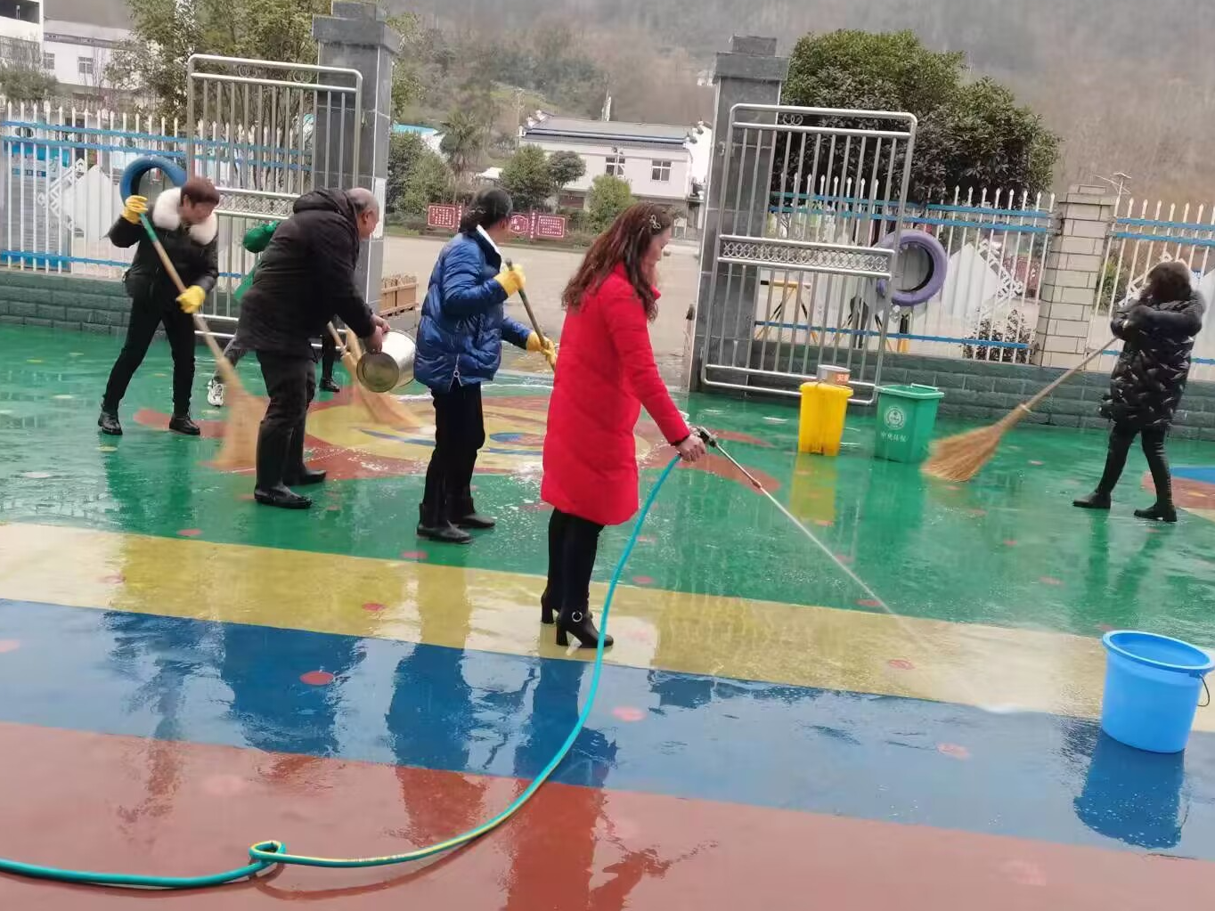 溢水东川十星幼儿园开展春季开学前卫生消毒工作