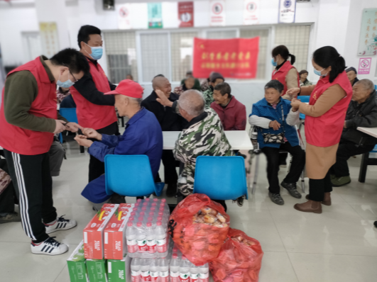 潘口乡：组织开展”孝老爱亲“志愿服务活动