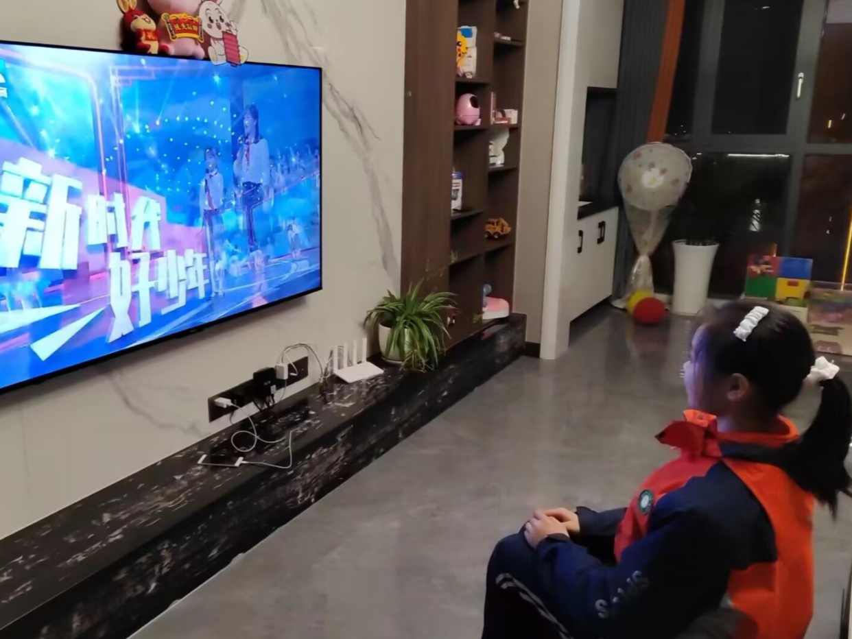 县实验小学：感受榜样力量 争做新时代好少年