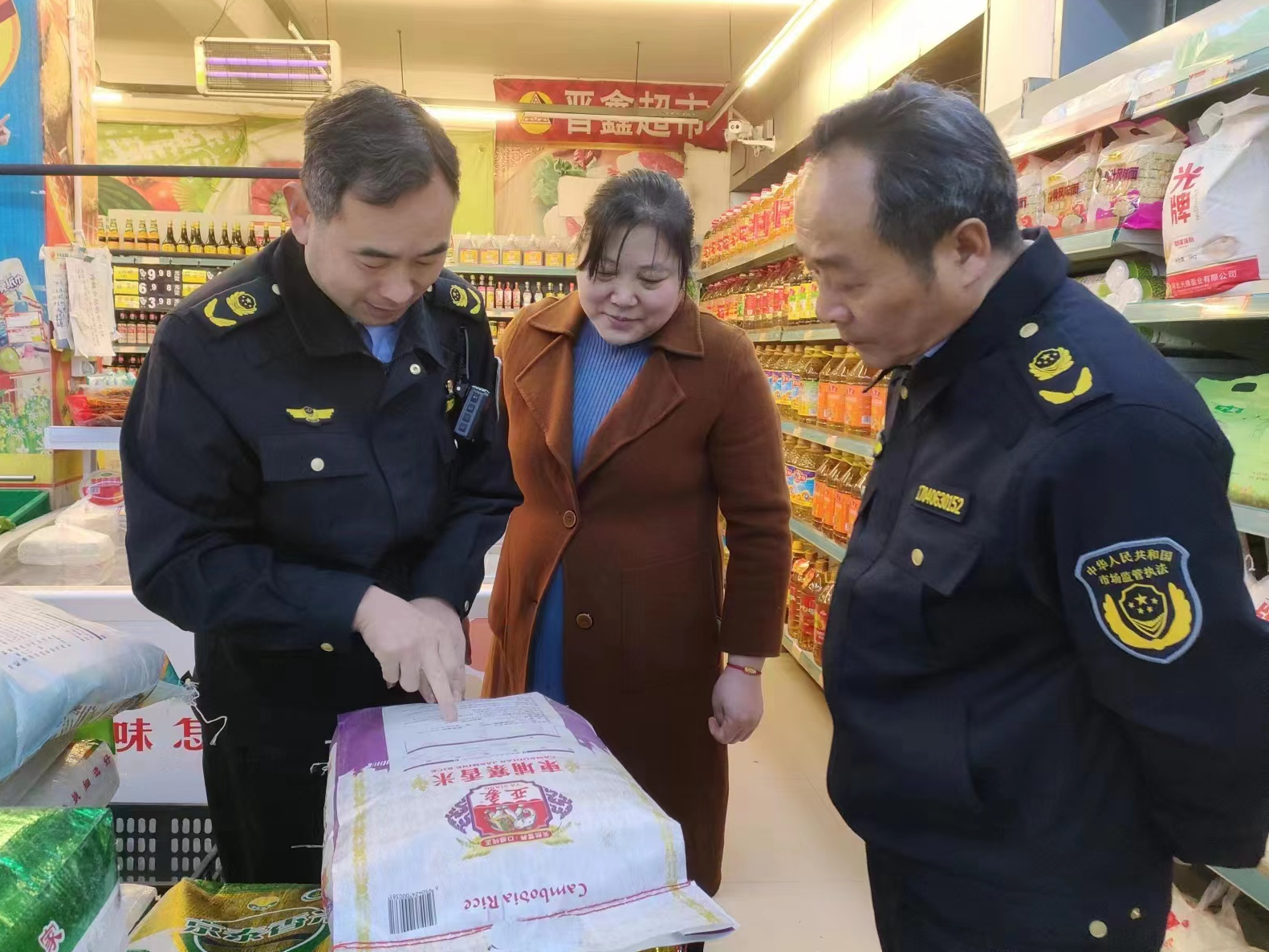 楼台市场监管所开展“3·15香精大米”靶向排查
