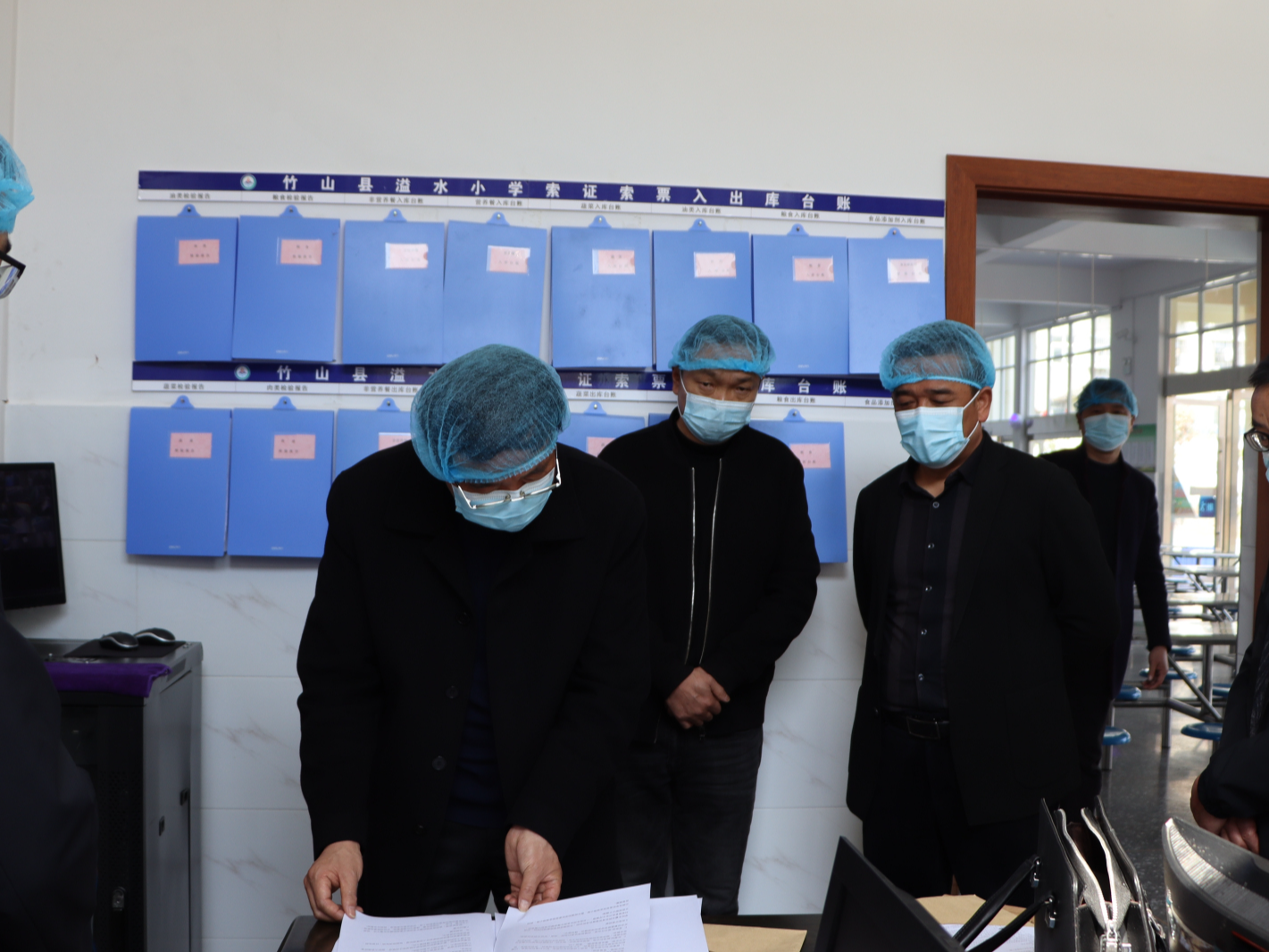 县教育局：督导检查溢水小学后勤管理