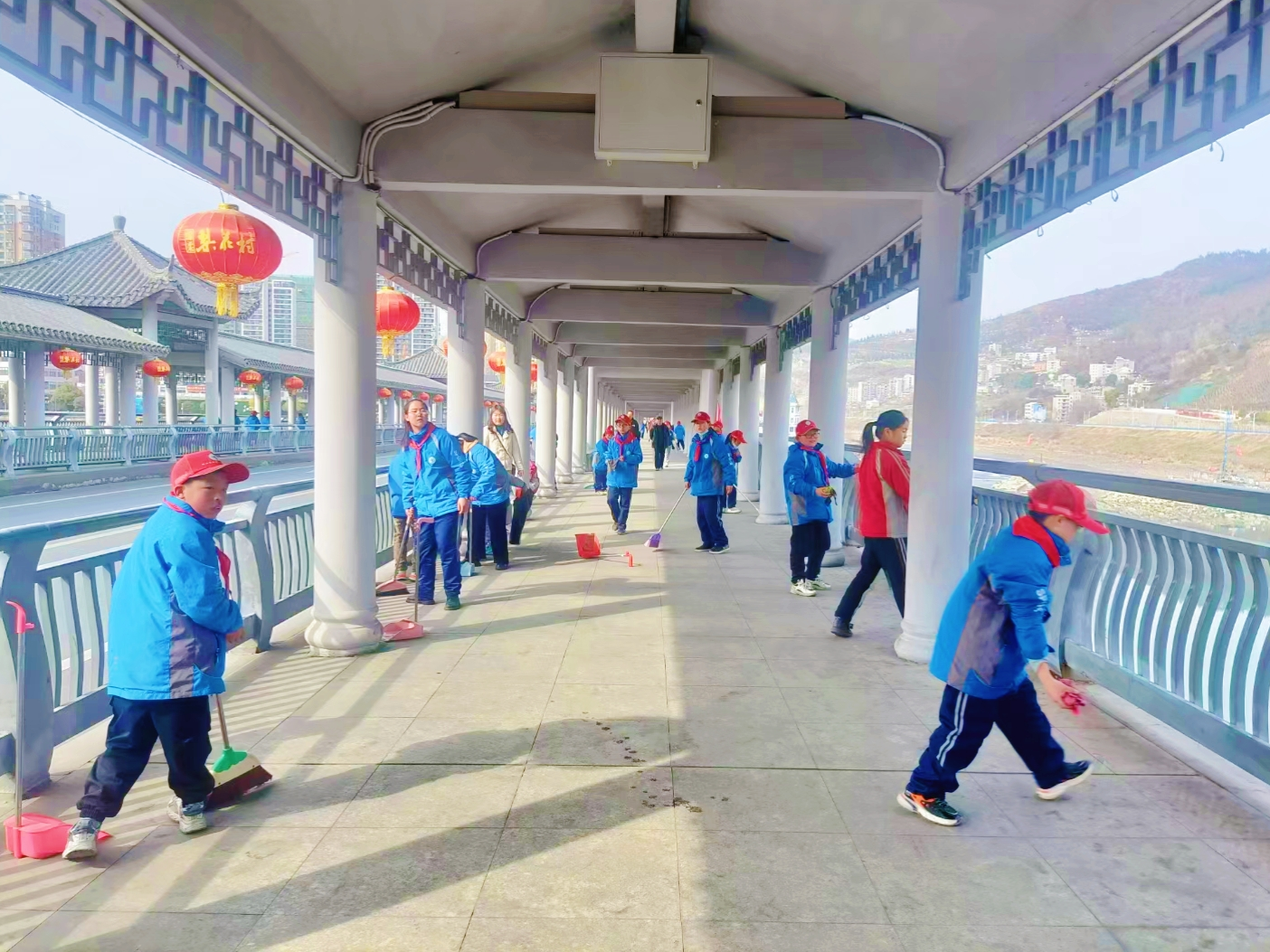 恒升小学：践行雷锋精神 弘扬时代新风