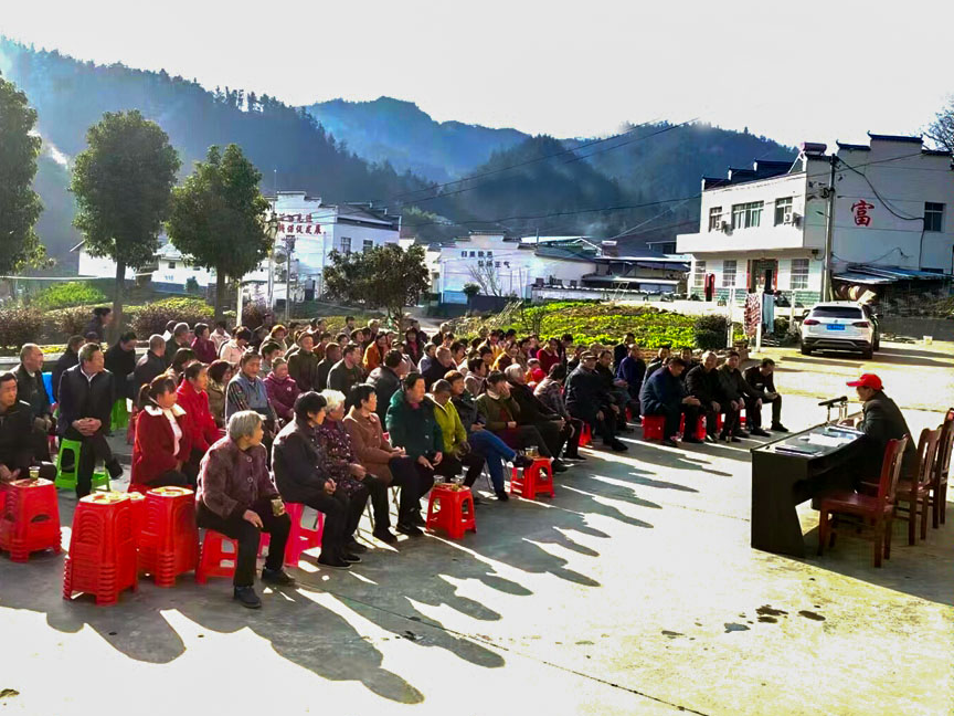 麻家渡镇筑牢森林防火“安全弦”