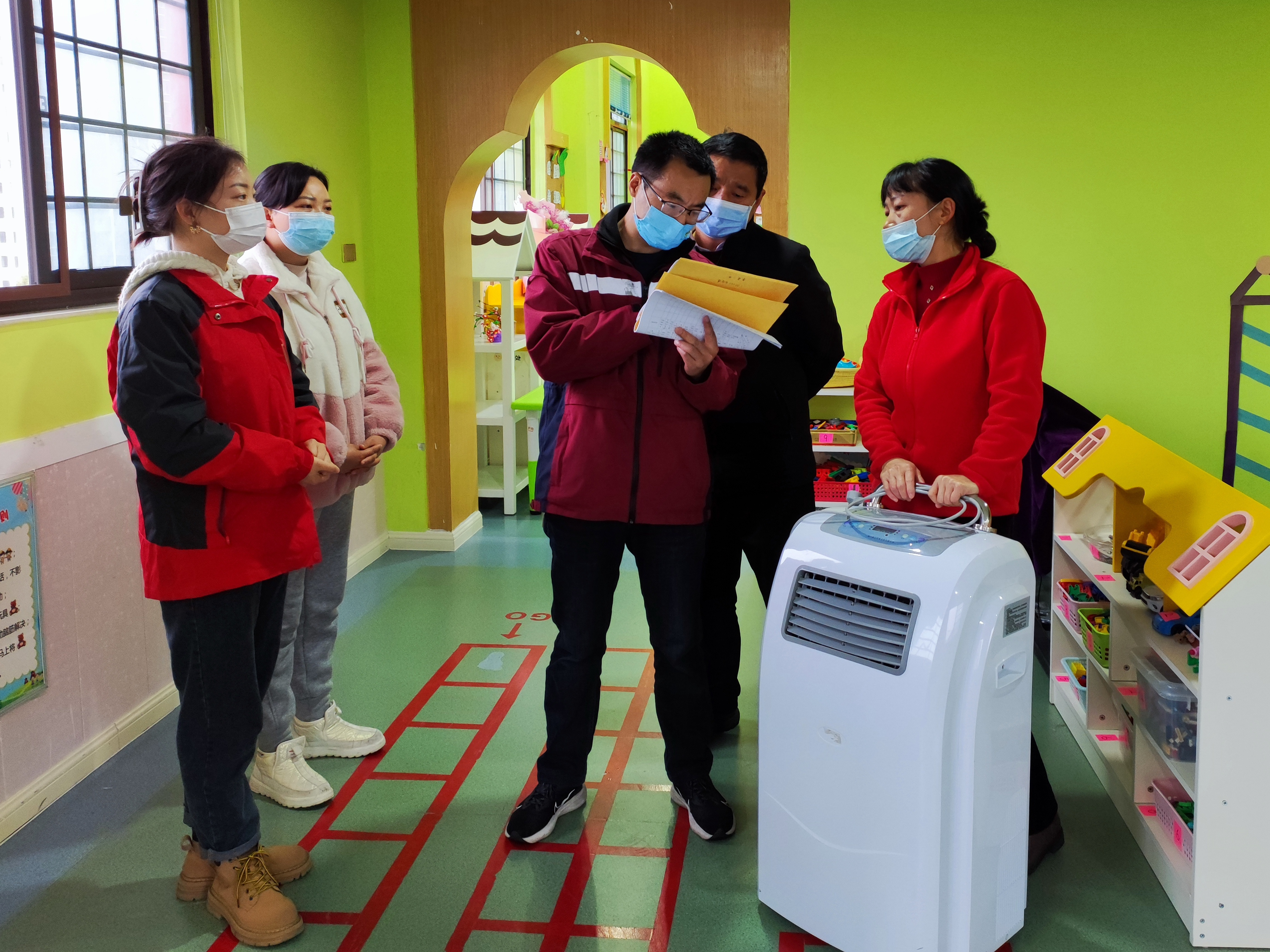 县疾控中心检查指导城关镇学校春季传染病防控工作