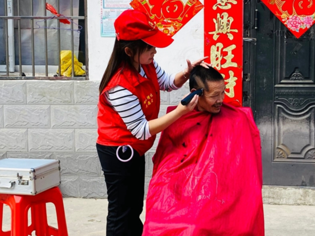 竹坪乡：巾帼建功新时代 志愿服务暖人心