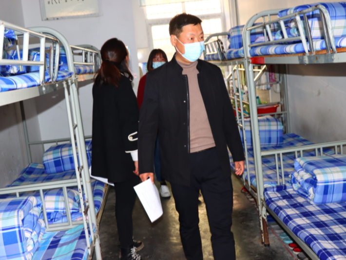 双台中心学校：提升后勤管理水平 创建人民满意学校