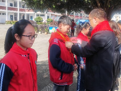 施洋小学启动2023年“红领巾奖章”争章活动