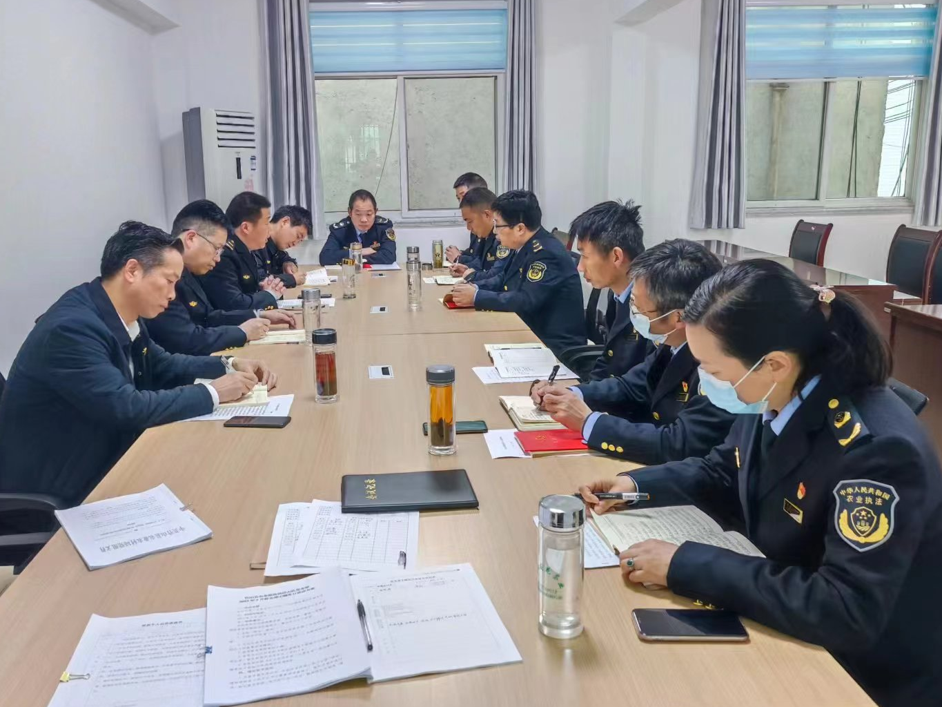 县农业综合执法大队支部扎实开展组织生活会