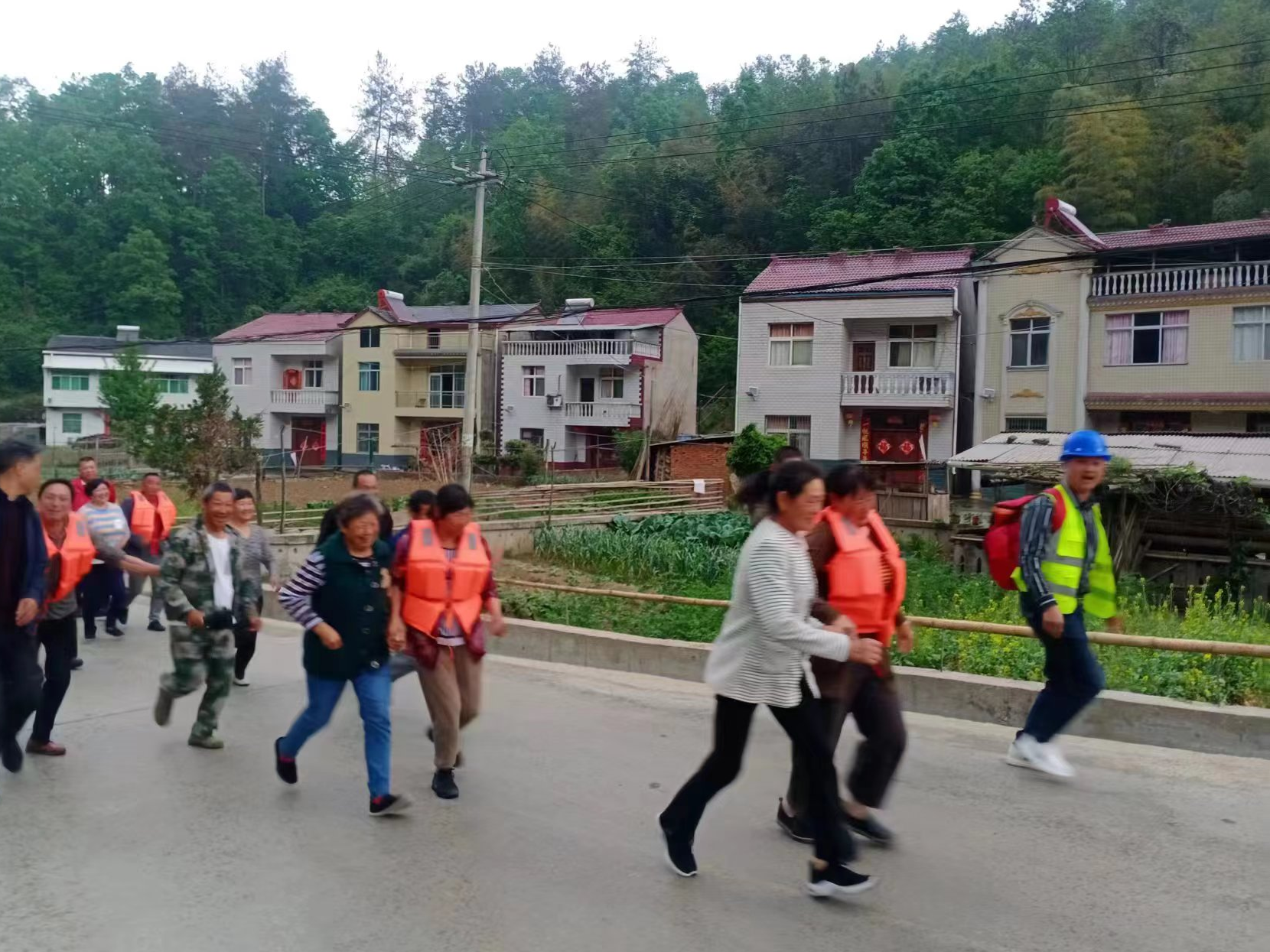 深河乡：开展防汛演练  筑牢安全防线