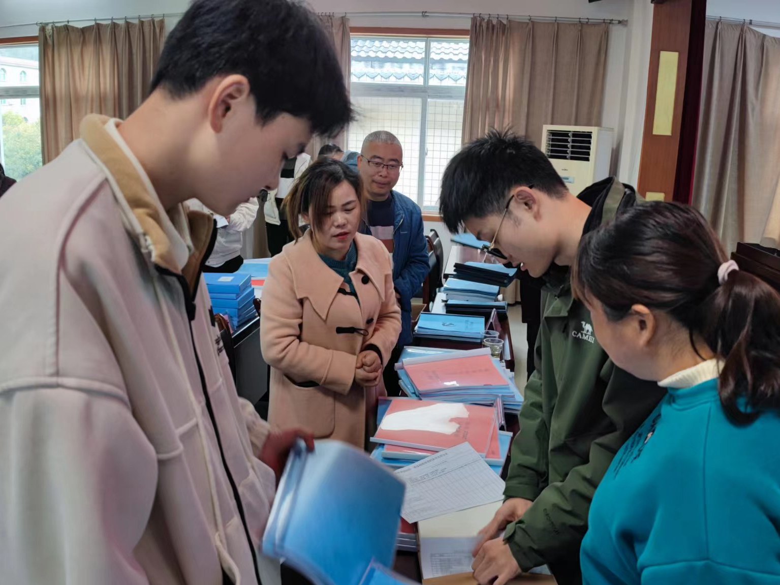 竹坪乡：档案评比找差距 交流学习促提升