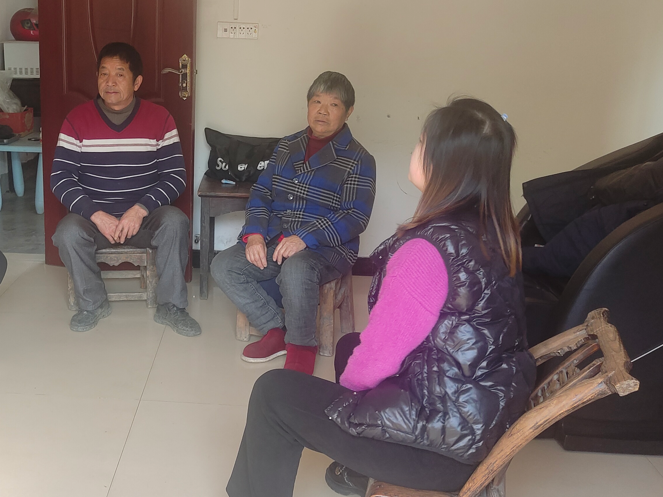 竹坪乡：关怀送上门 “足印”光荣家