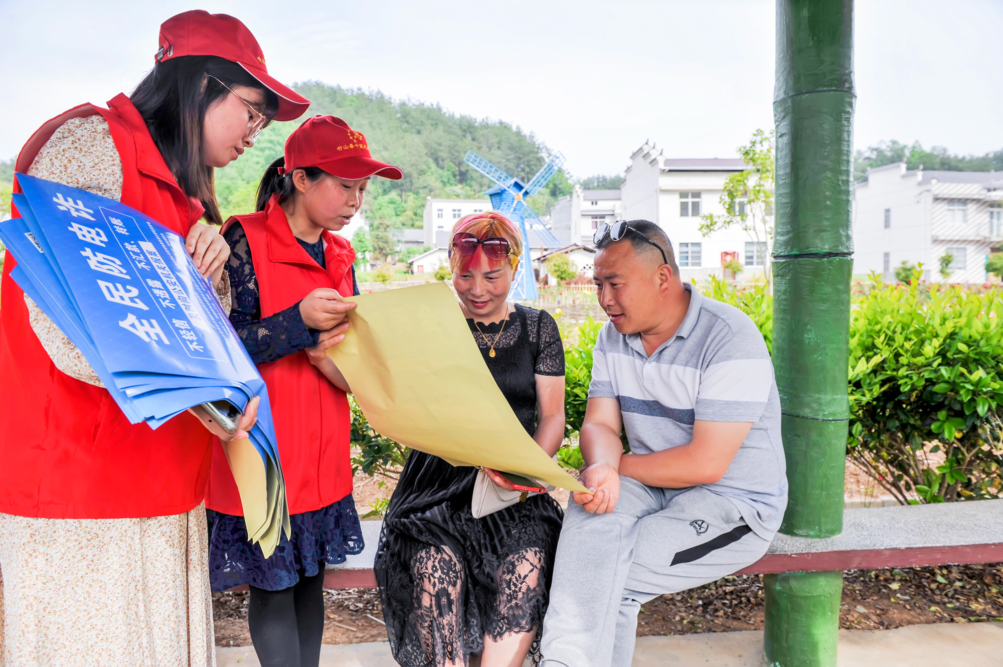 溢水鎮(zhèn)財(cái)政所志愿者田間地頭話“詐騙”