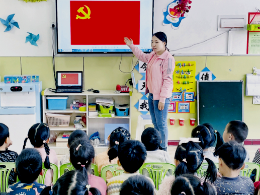 城关镇英才宝贝幼儿园开展劳动实践活动