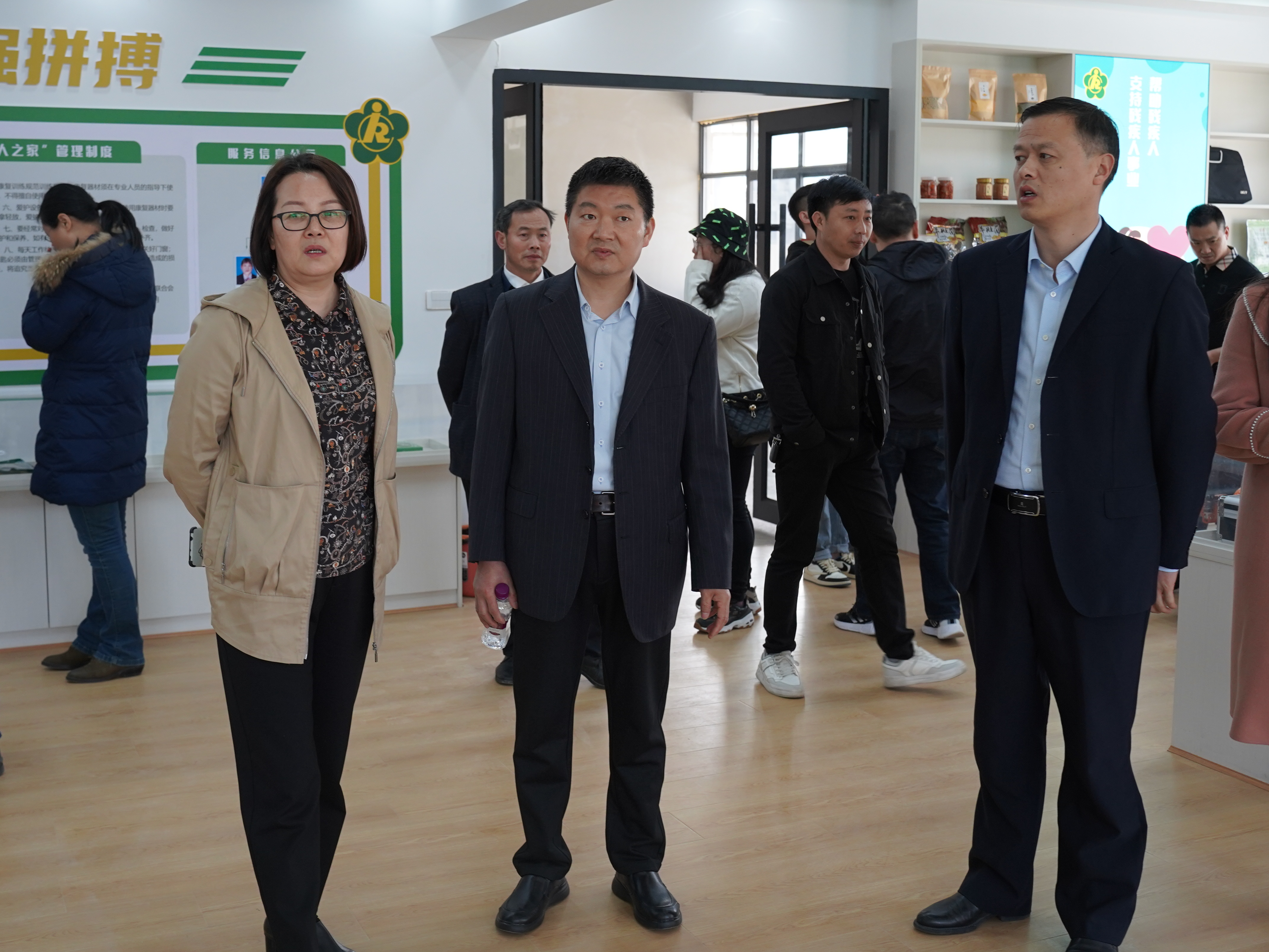 利川市残联来我县交流学习残疾人工作