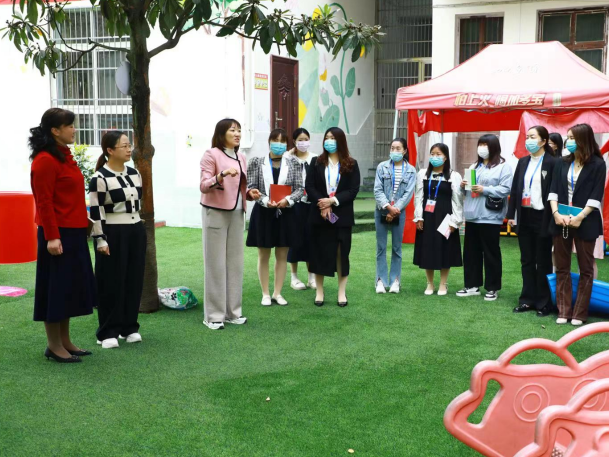 第五协作教联体研修活动在县实验幼儿园举行