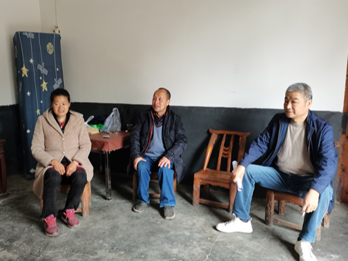 县委编办扎实开展乡村振兴入户走访活动