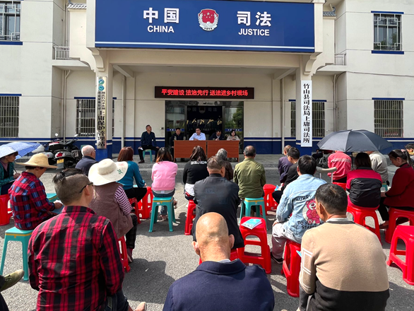 上庸司法所：送法进乡村 普法入民心