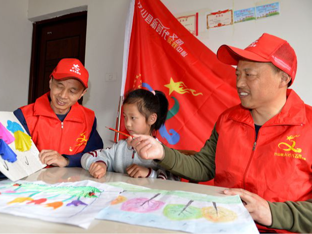 县教育局：助学支教缩短城乡差距 志愿服务助力均衡发展