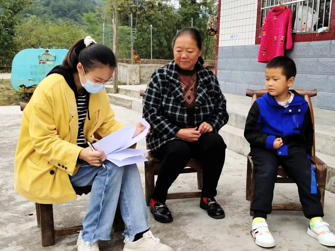 深河乡中心学校：宣讲明政策 资助惠民生