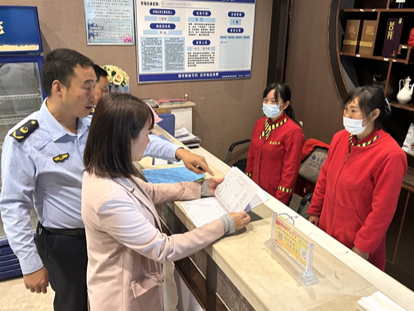 上庸镇：39名干部主动出击 压实食品安全“两个责任”