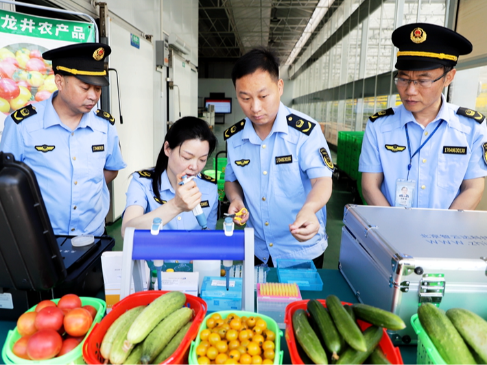县市场监督管理局“你点我检”进景区 护航旅游市场食品安全