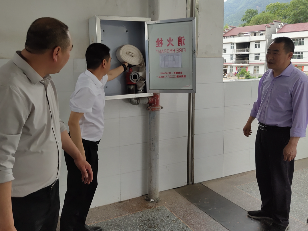 秦古镇扎实开展校园重大事故隐患排查整治