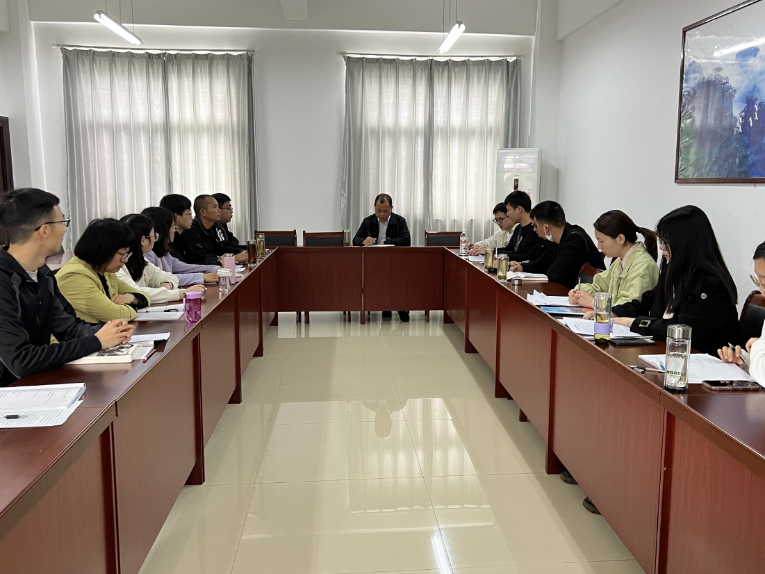 县委党校举行“学史润初心·书香砺品格”读书交流会