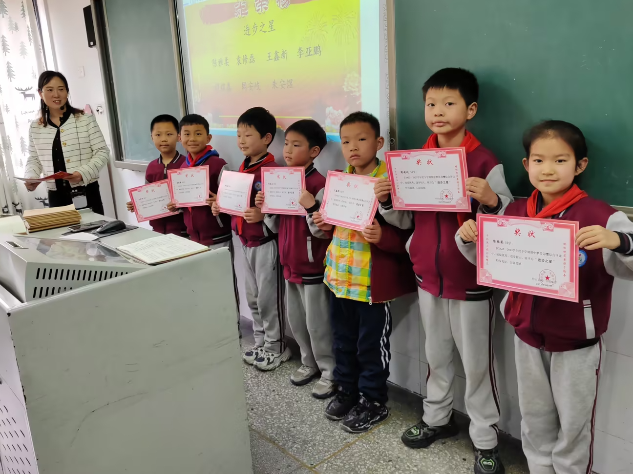 县第二实验小学：办好家长学校 注重家校共育