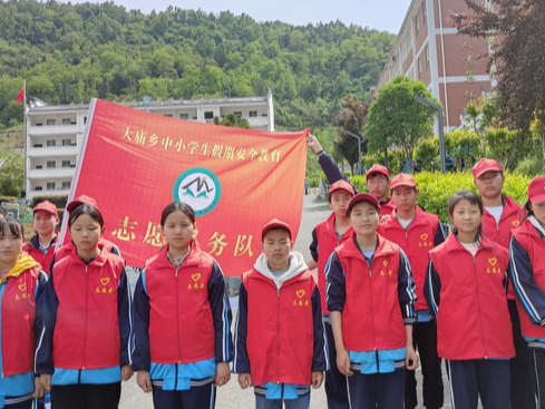 大庙乡九年一贯制学校开展劳动实践活动