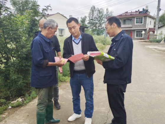 宝丰防检站开展病死畜禽无害化处理宣传活动