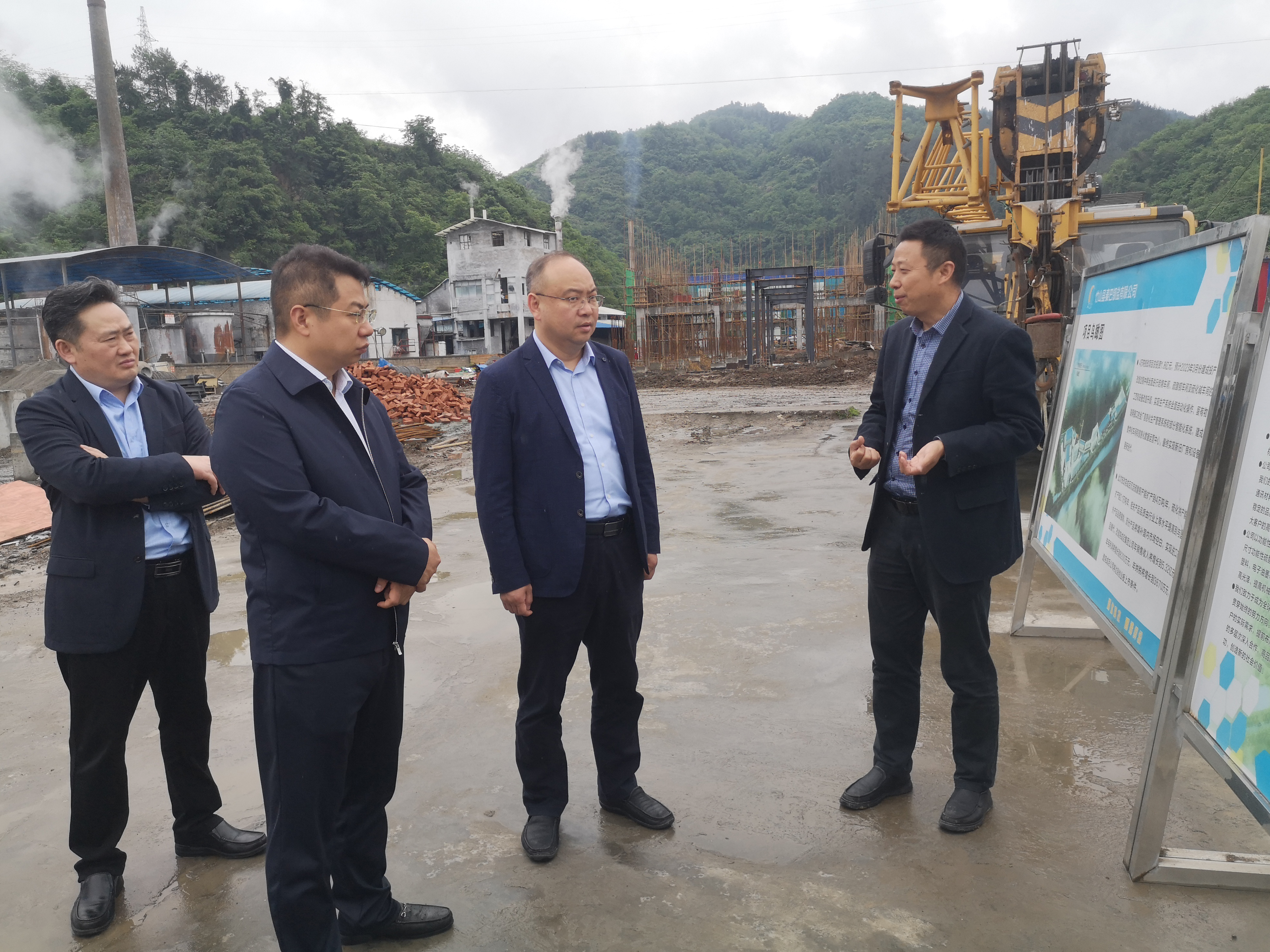 市地方金融工作局师文明来竹调研指导企业上市工作