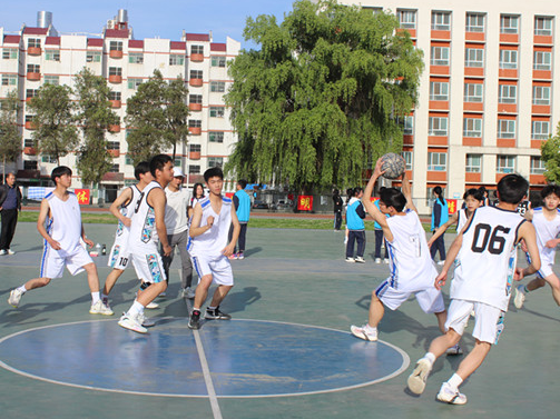 竹山二中校园篮球赛圆满落幕