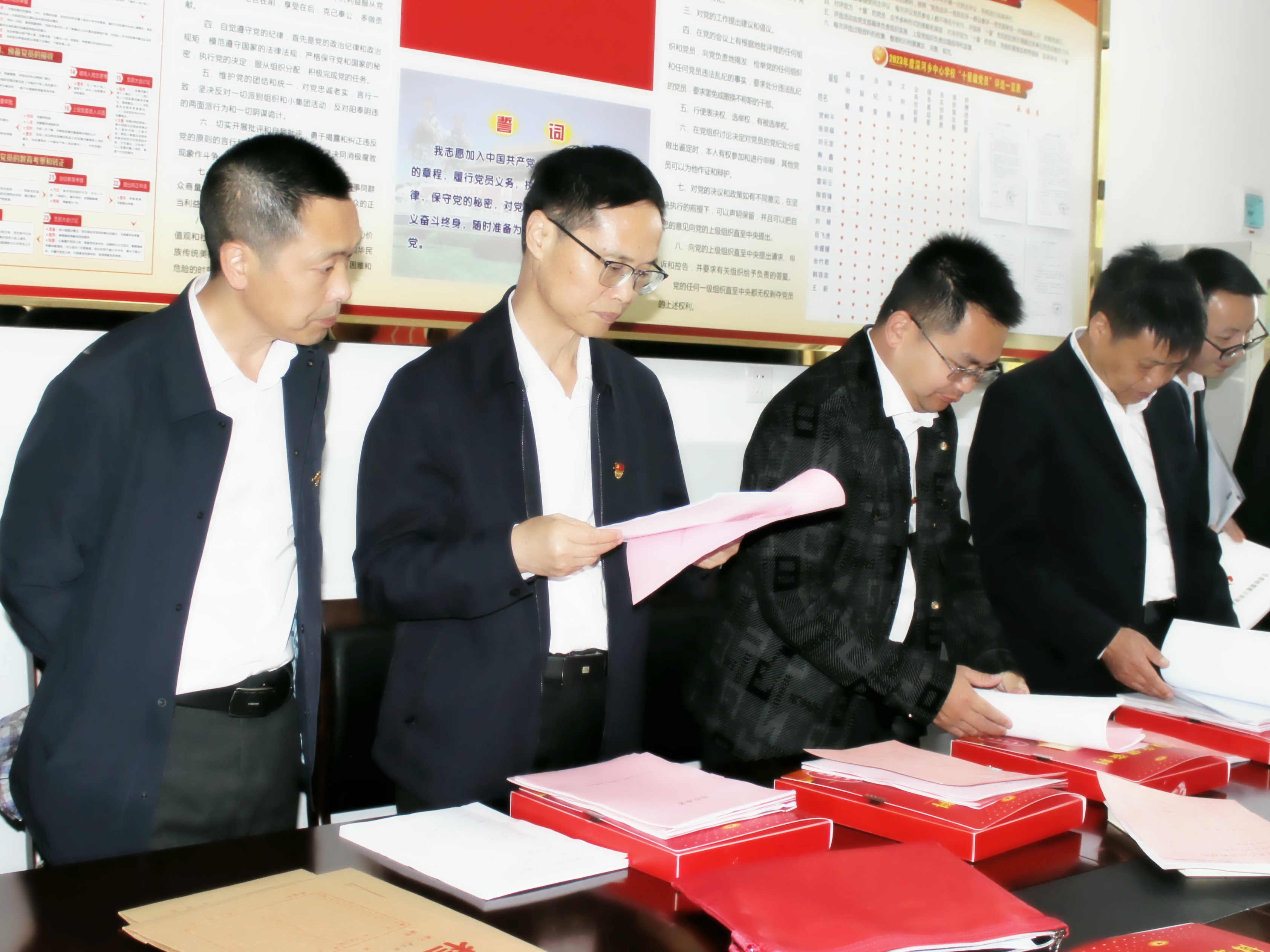 县教育系统联创联建暨第二季度党建工作拉练走进深河乡