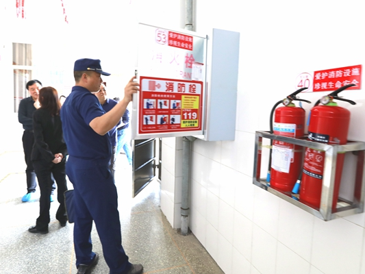 宝丰镇：强化校园安全督查  隐患排查不留一患