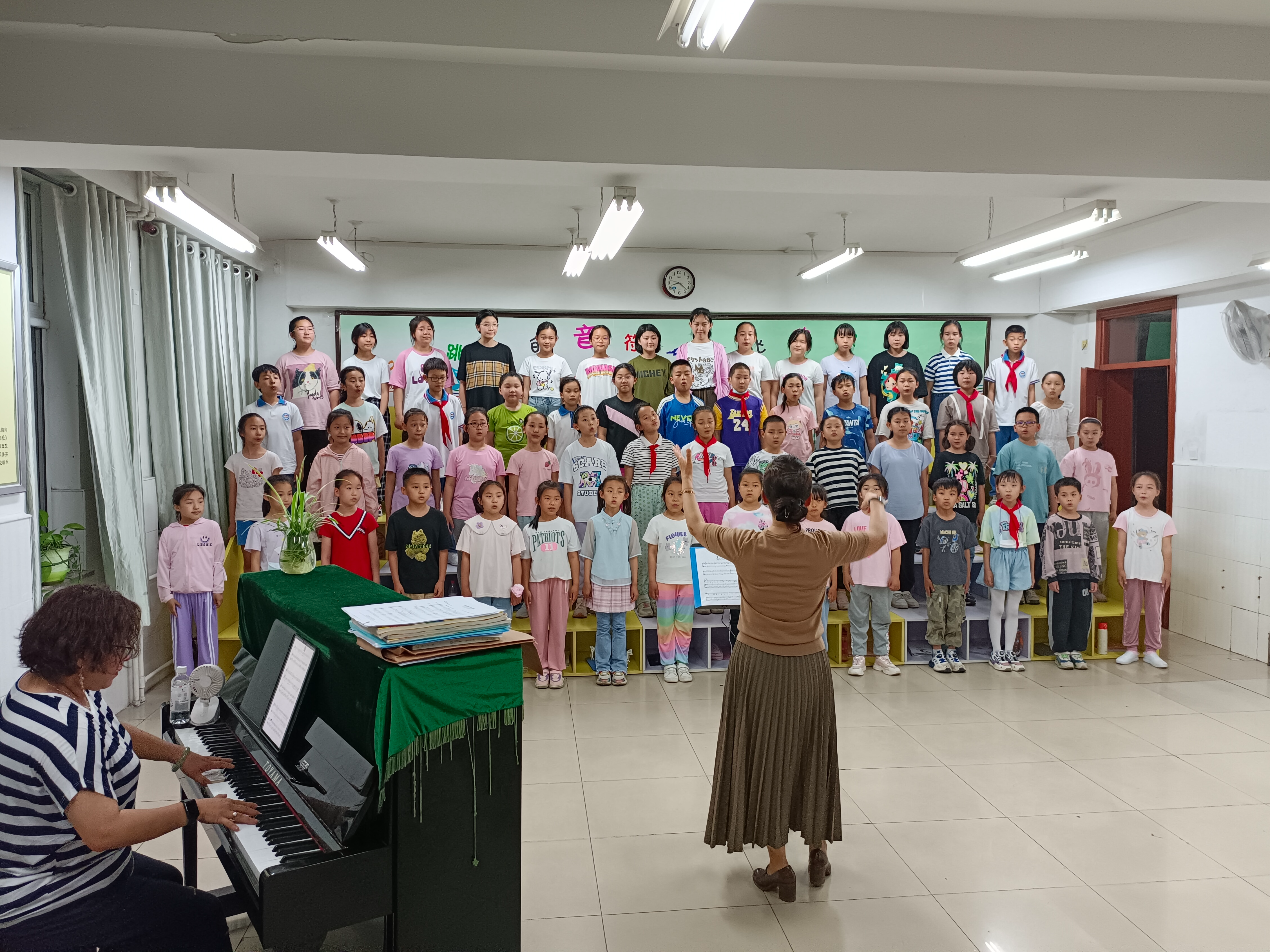 縣實驗小學：學習先進經驗 謀劃優質發展