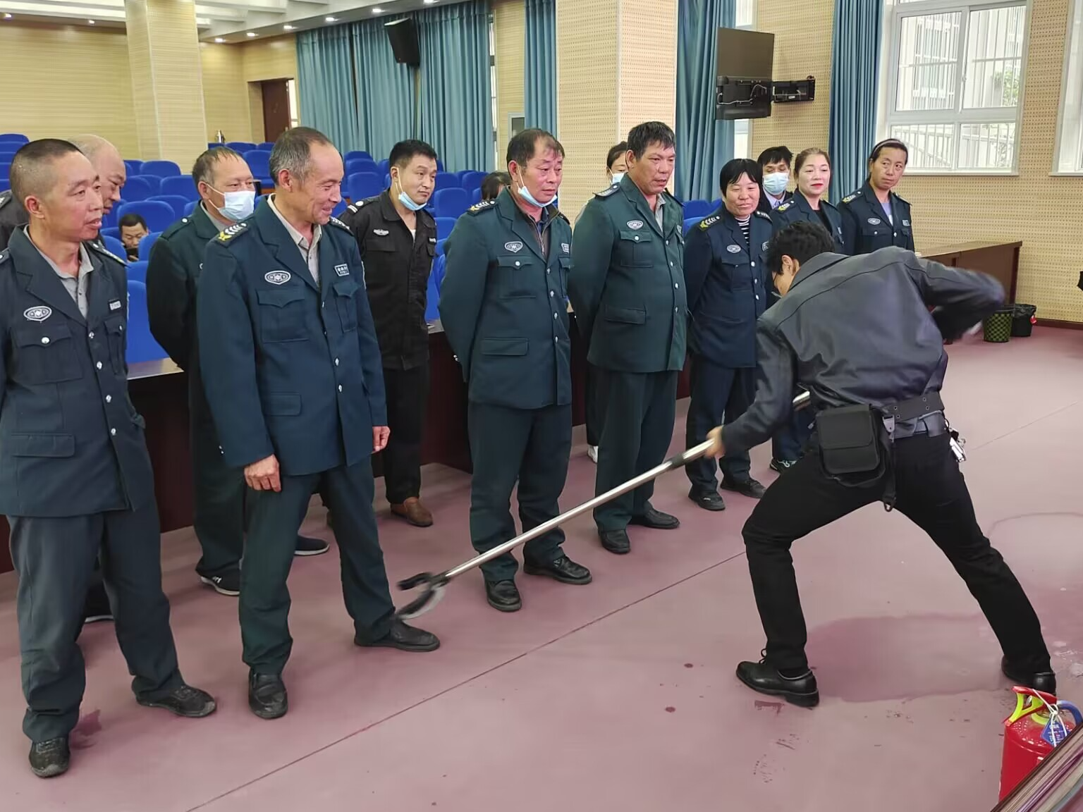 溢水中心学校开展校园安保培训