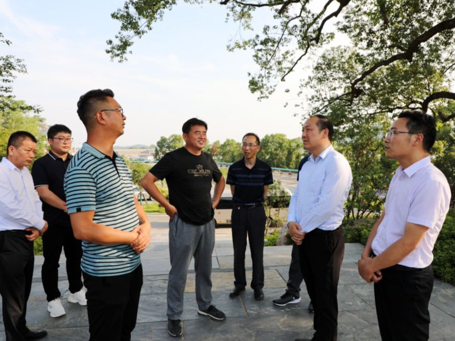 竹山县组团赴外地考察学习中彩项目建设工作经验