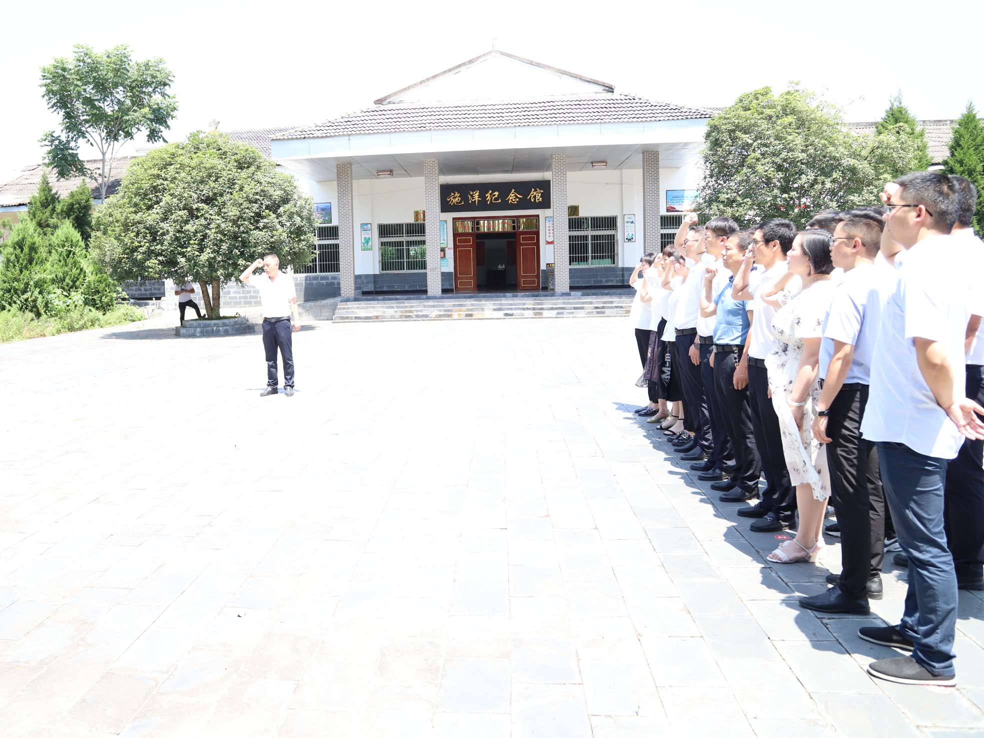 我县新的社会阶层人士律师联谊会开展主题教育活动