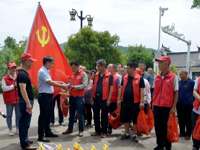 上庸镇：“小积分”撬动“大治理”