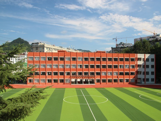 县第二实验小学：在“访万家”中察民情暖民心