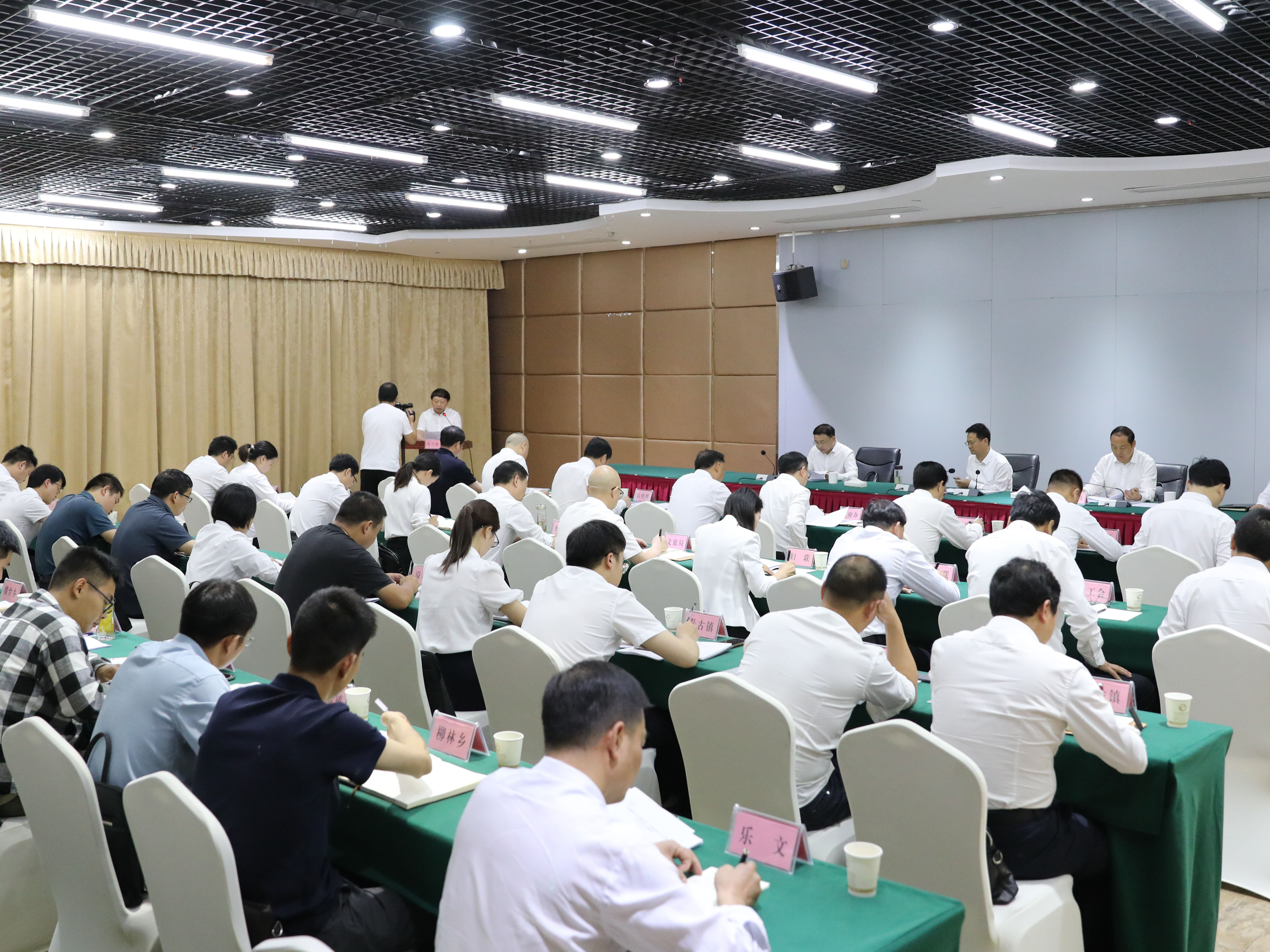 县委统一战线工作领导小组2023年第一次全体(扩大)会议召开