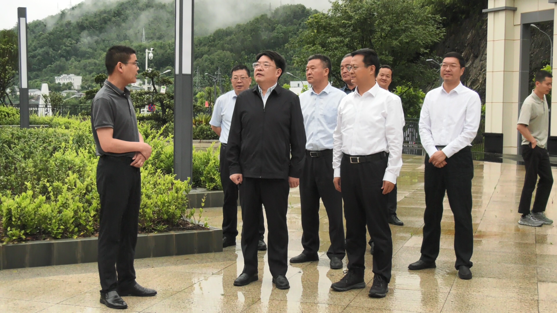 副市长龚举海来竹督导“攻坚二季度、实现双过半”工作