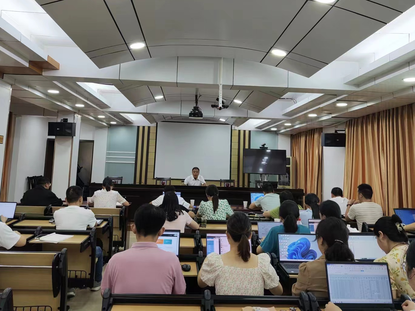 县乡村振兴局：业务培训“蓄内力”乡村振兴“添动力”