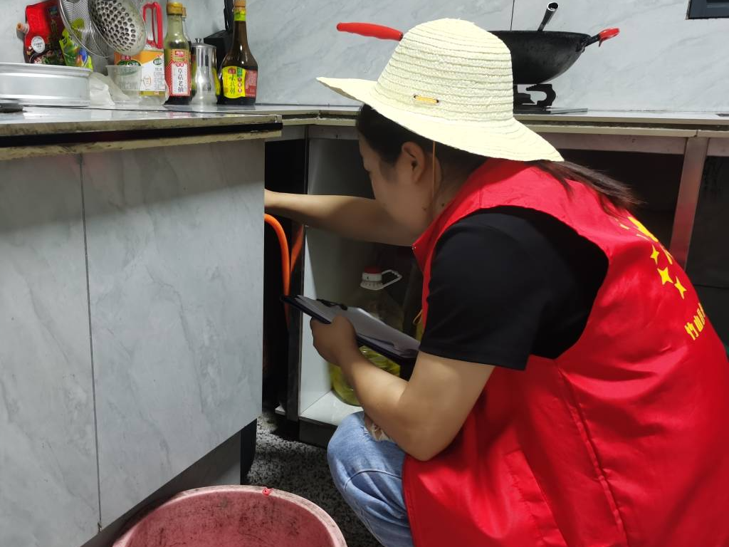 麻家渡镇:拧紧用气“安全阀”  防患于未“燃”